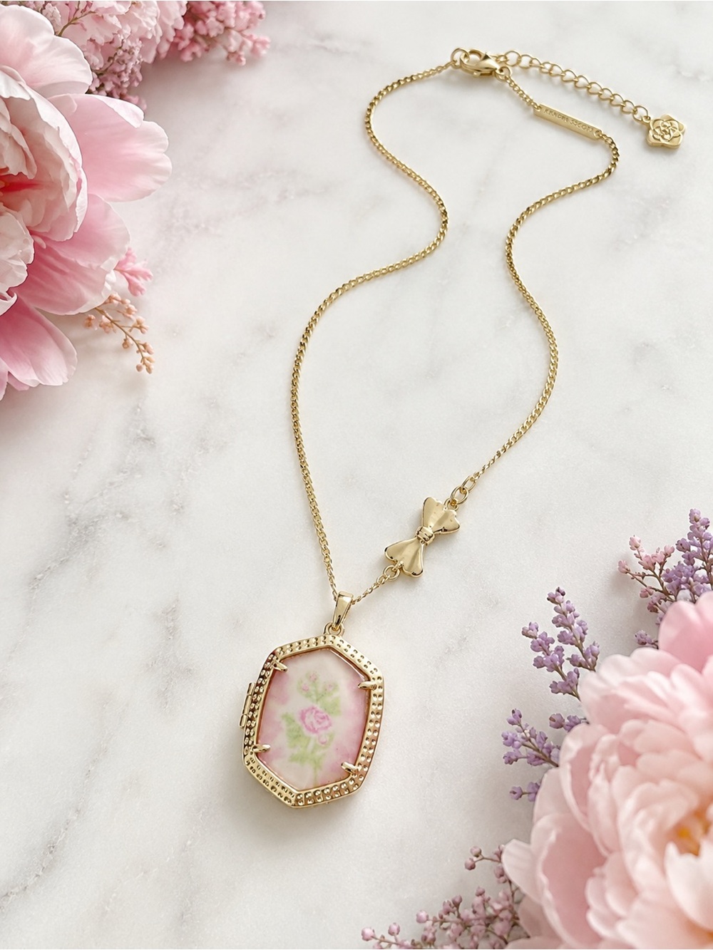 Kendra Scott x LoveShackFancy Daphne Locket Necklace Pink Gold Bow